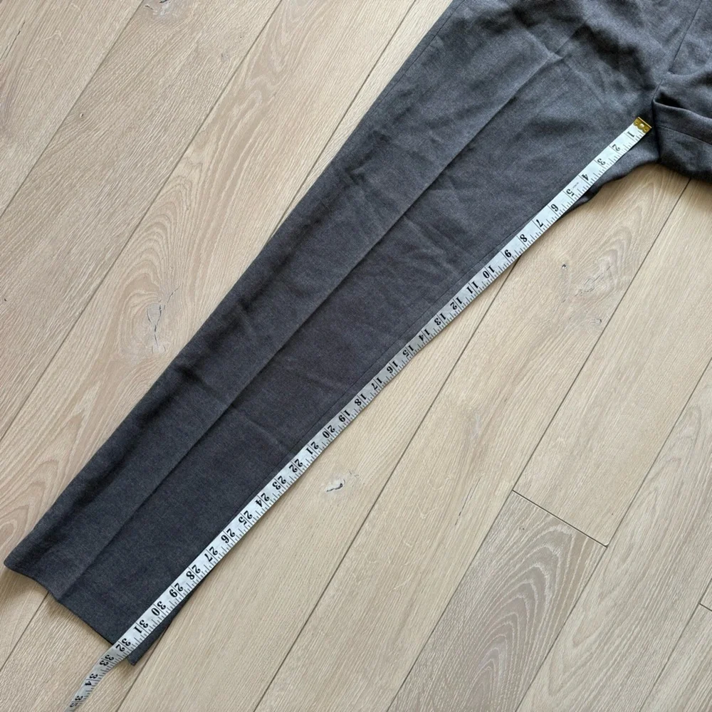 Uniqlo Men’s Easy Care Dress Pants in Gray US 31 - Picture 3 of 10